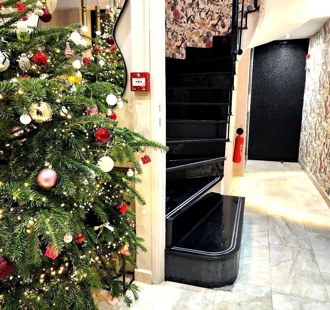 Agenor Hotel