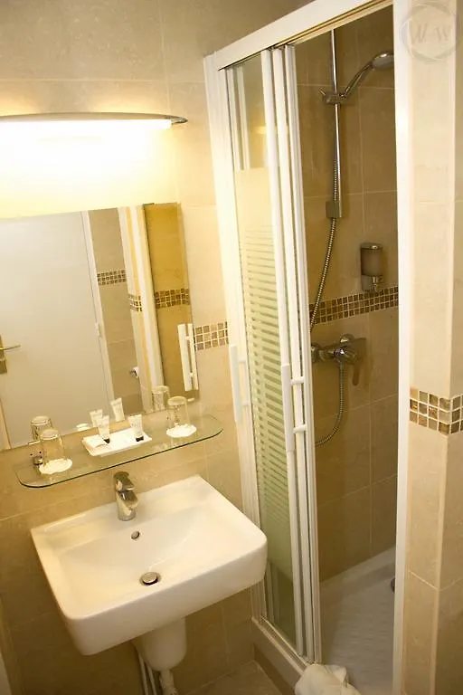 Agenor Hotel 3*