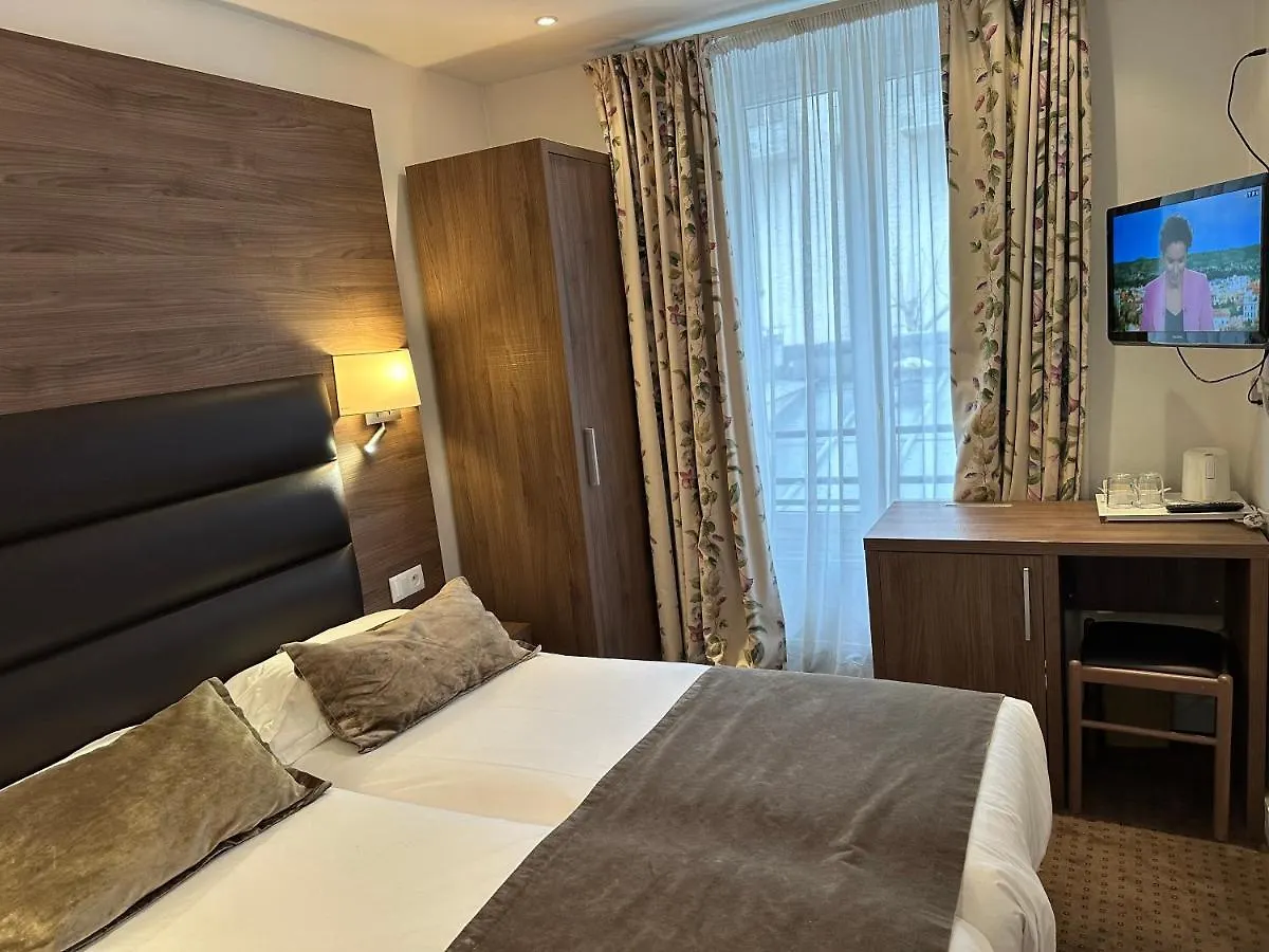 Agenor Otel 3*